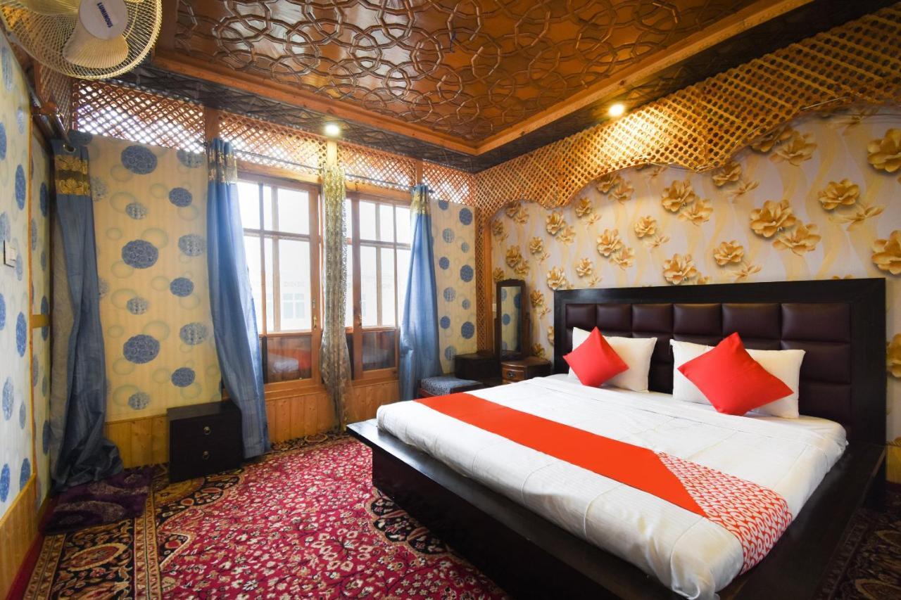 Hotel Oyo 66637 Merlin Group Of Houseboats Srīnagar Exterior foto